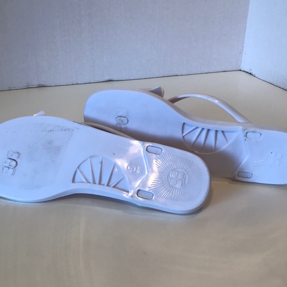 European White Plastic Sandals With Bow Size 10 - Picture 4 of 5